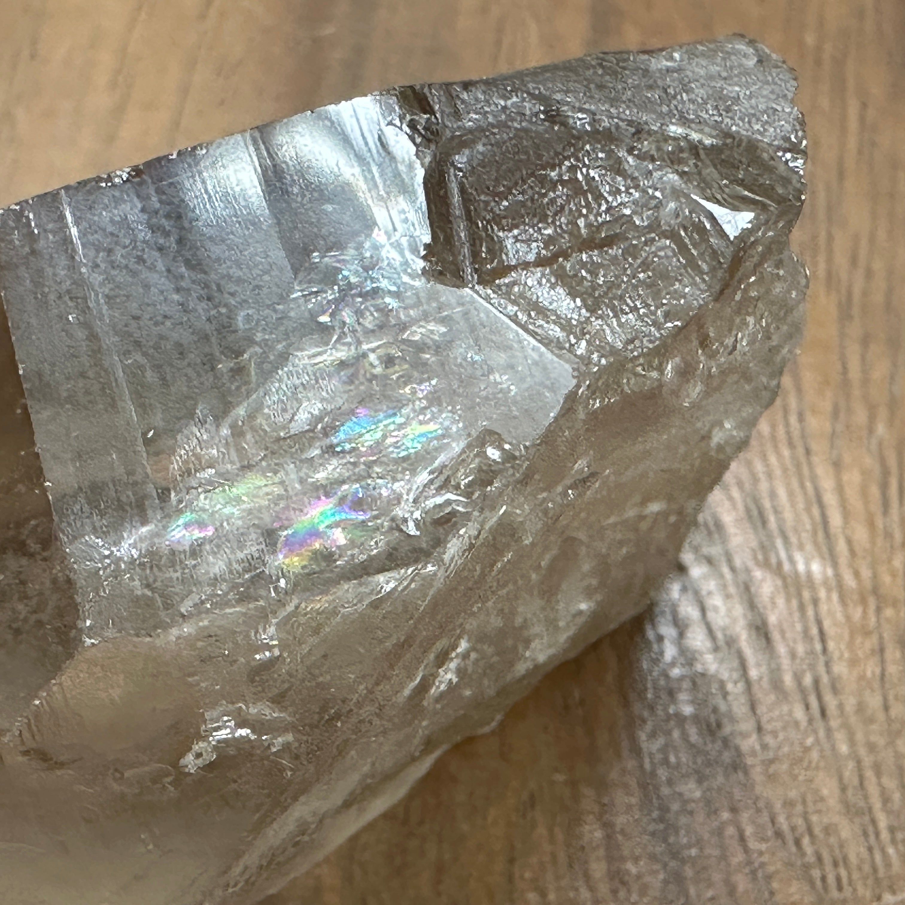 【非研磨】カブラル産スモーキーレムリアン レインボー