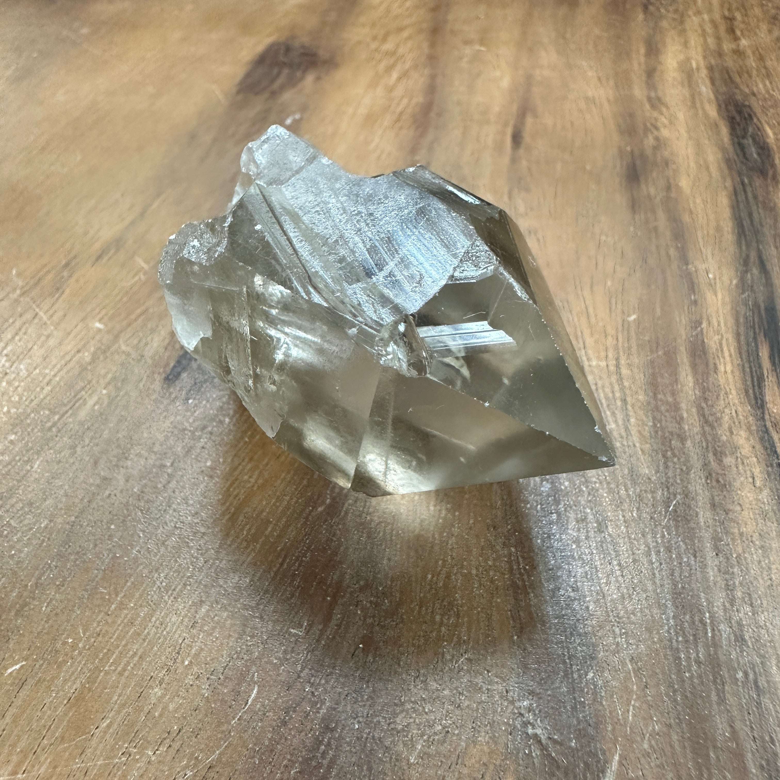 カブラル産スモーキーレムリアン 自立型