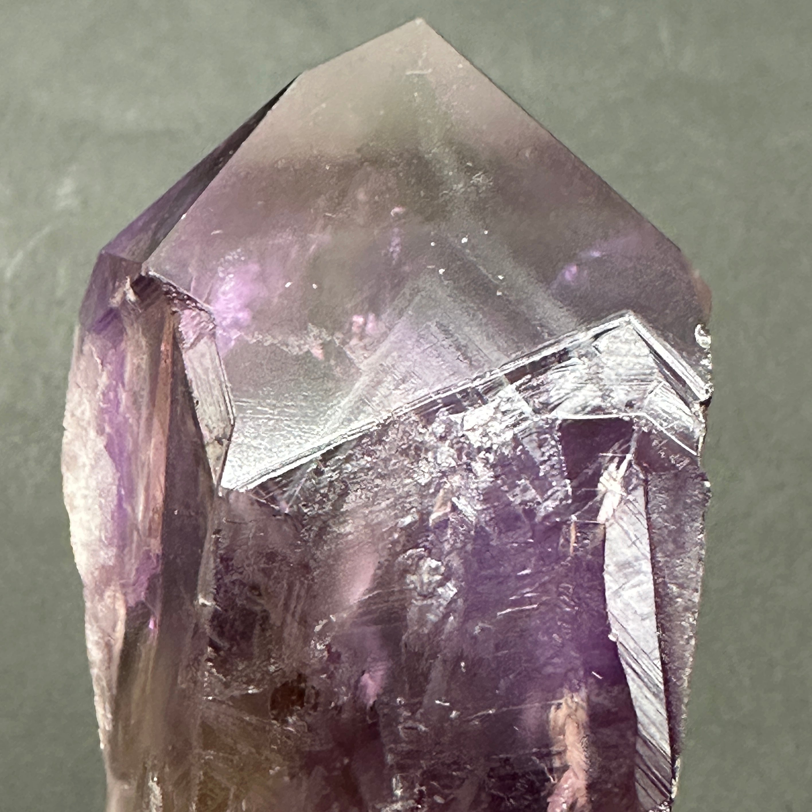 バイア産アメジスト、シンギングワンド "A Sword of Violet Flame" 紫の炎の剣