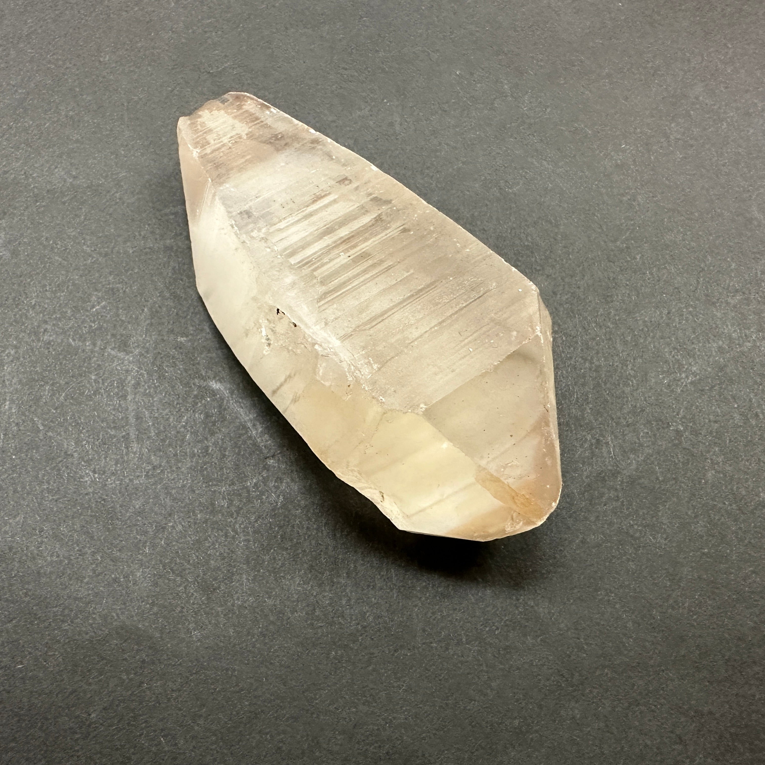 【非研磨】バイア産スモーキーミストレムリアン ダブルポイント