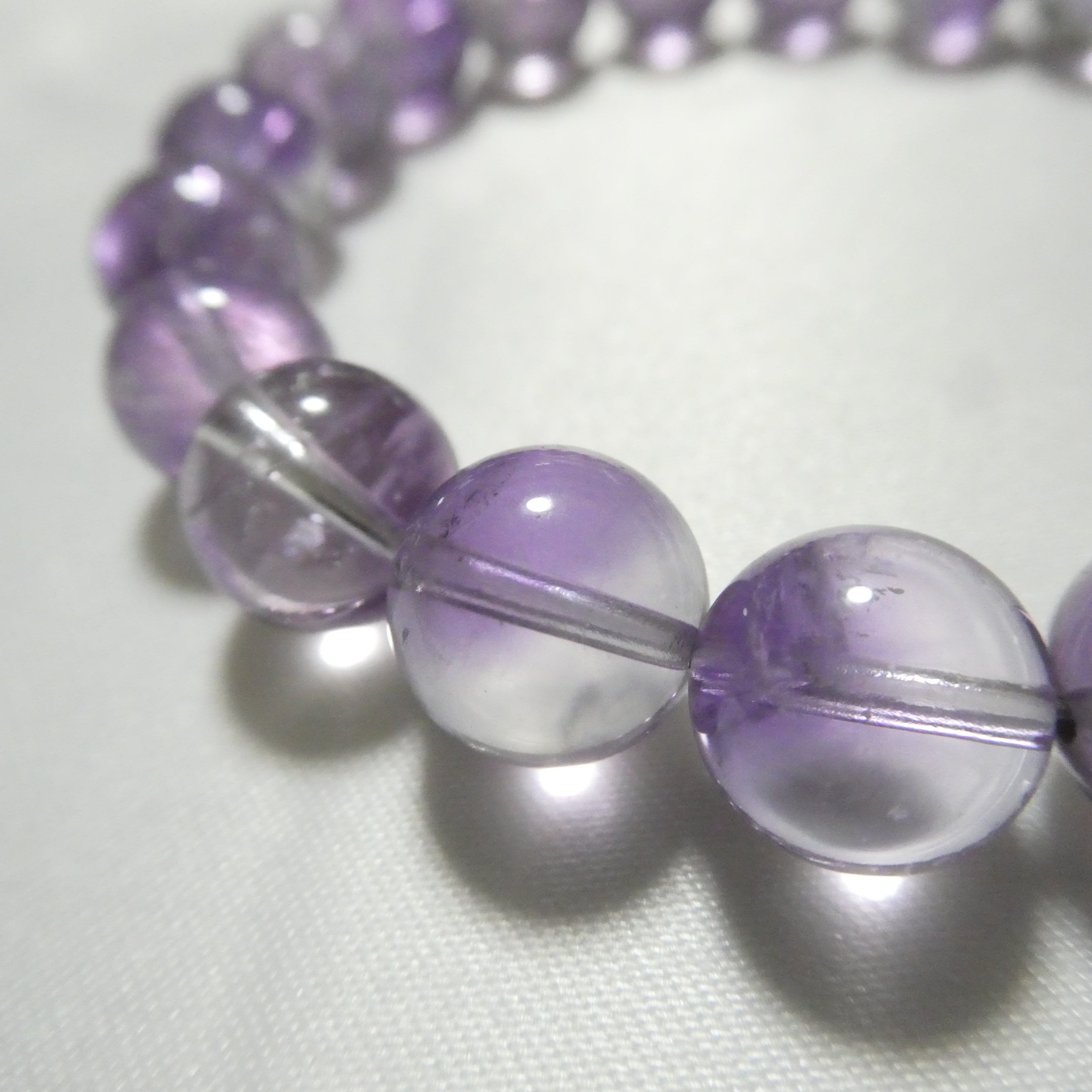 ラベンダーファントムアメジスト(神秘のバイカラー)AAA/ブレスレット10mm