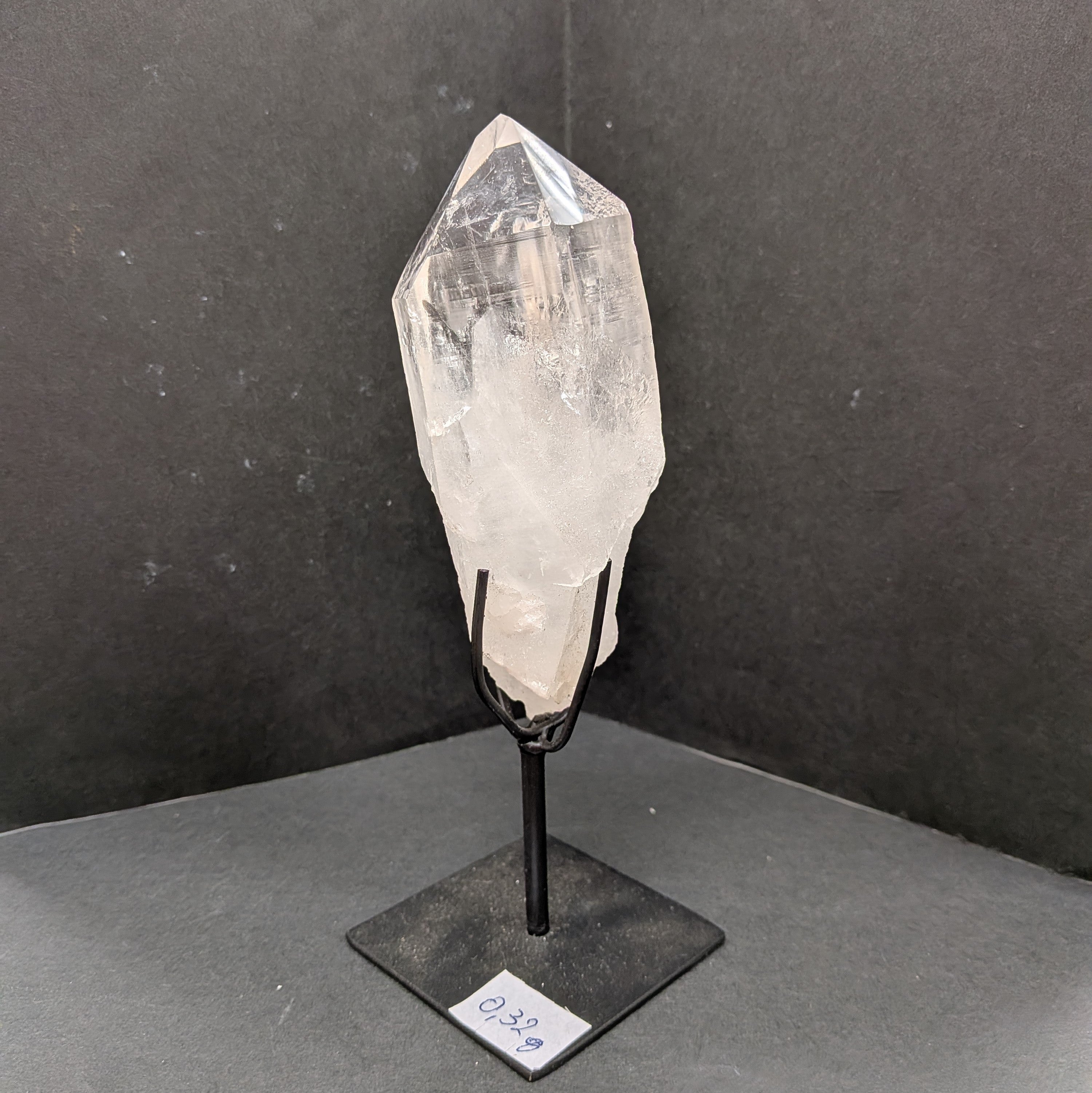 バイア産レムリアン台付き イシス、ゲートウェイ