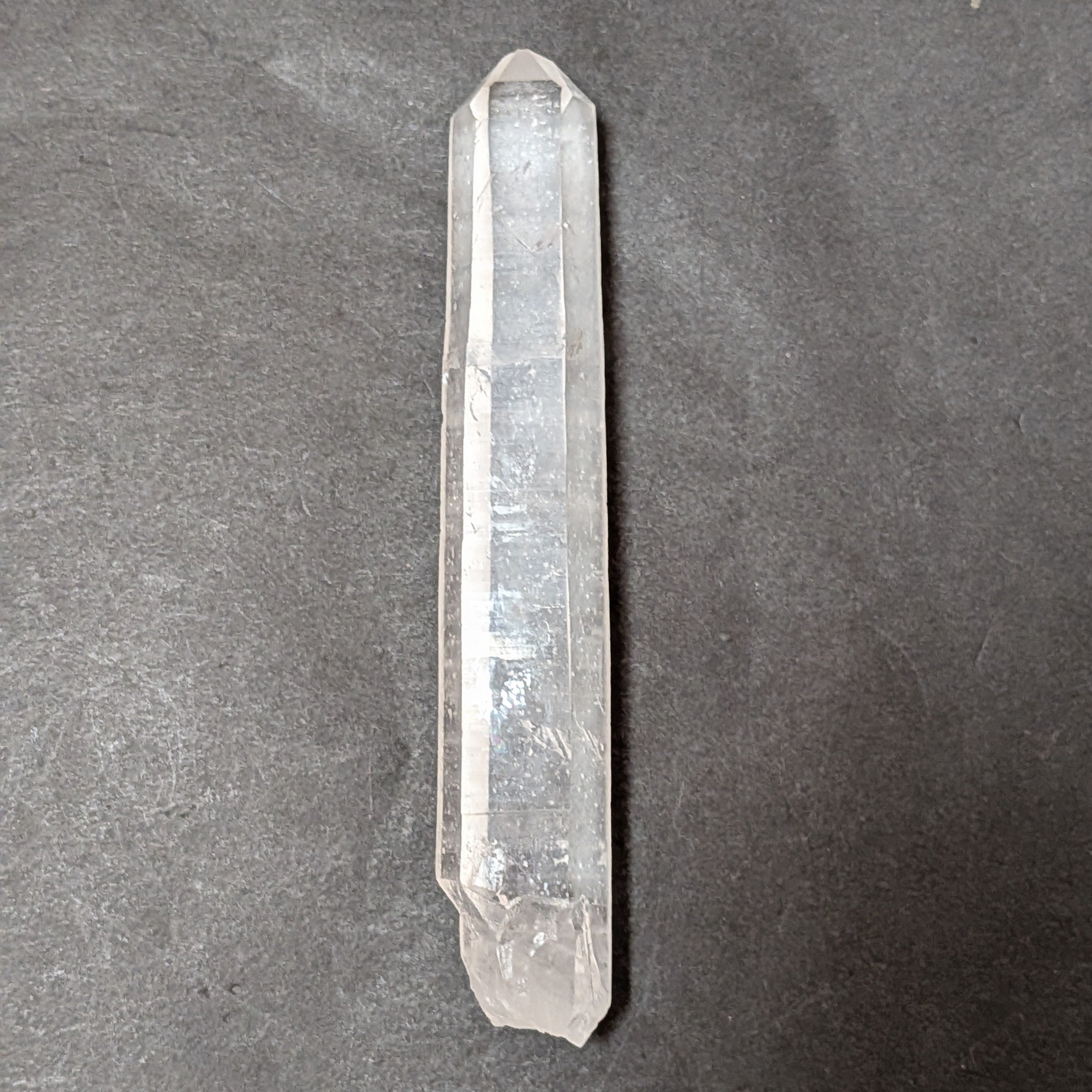 ディアマンティーナ産シンギングレーザー水晶2