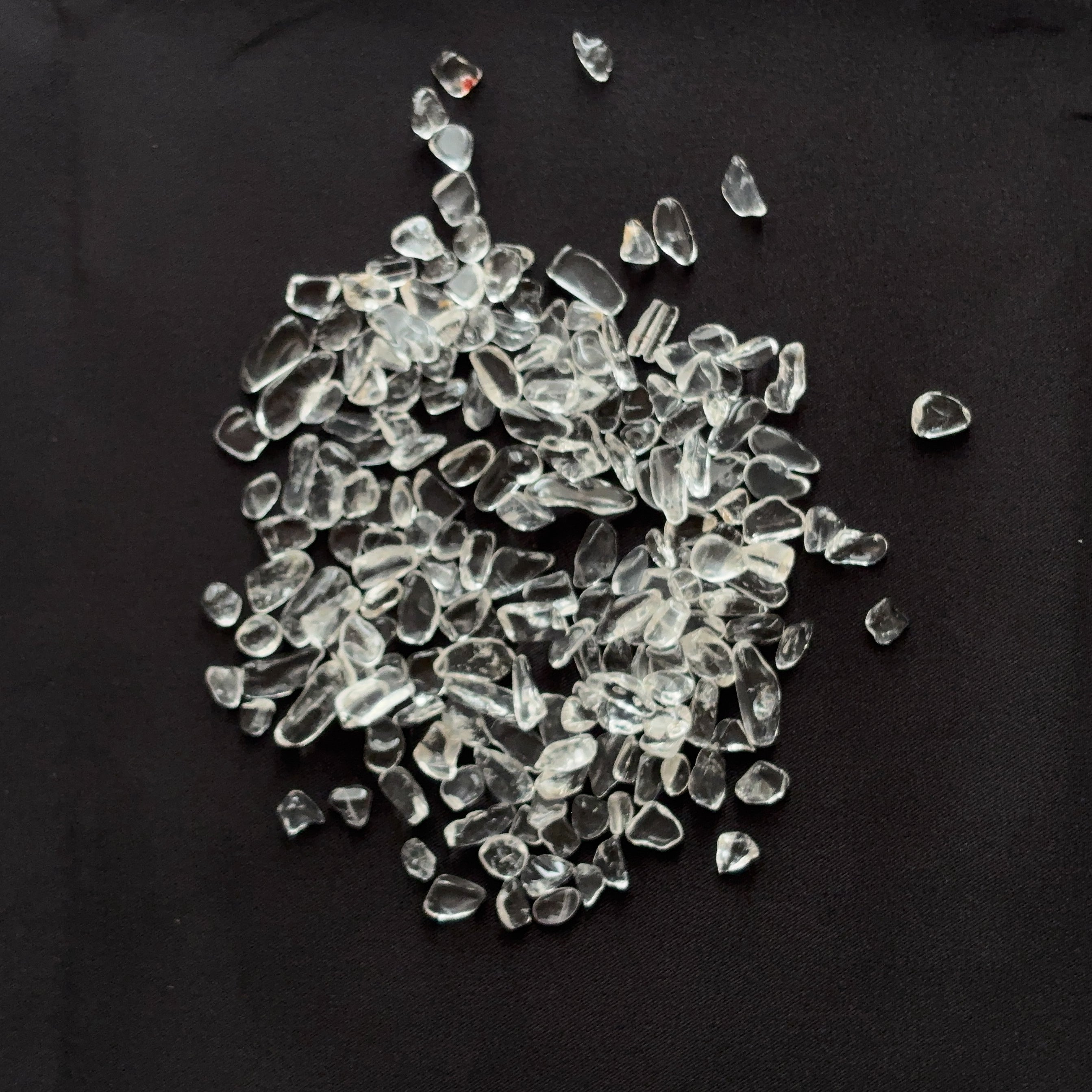 【浄化】水晶さざれ石5A（産地：ブラジル / 容量：200g・1Kg）
