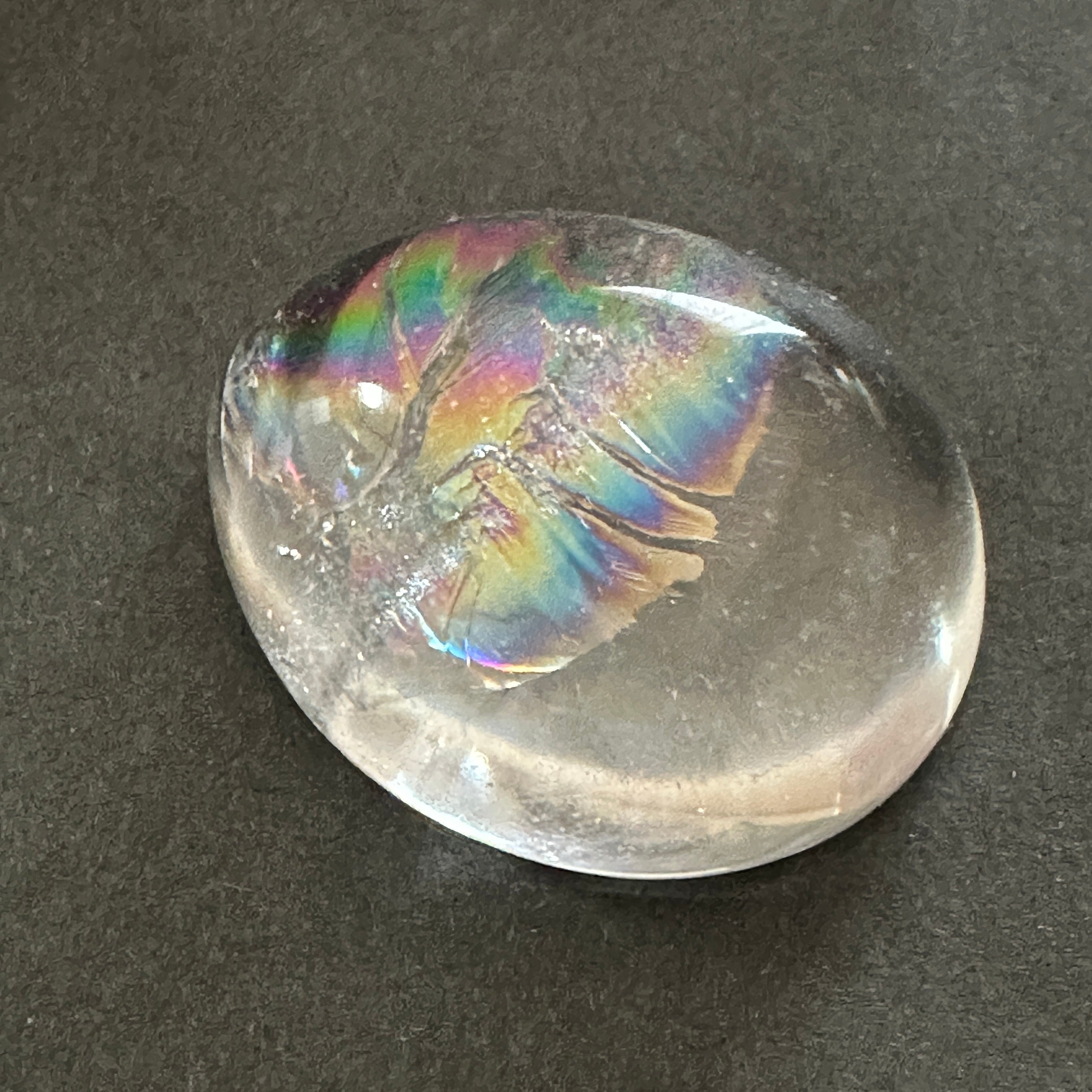 ブラジル産レムリアン　ビッグレインボー入りカボション