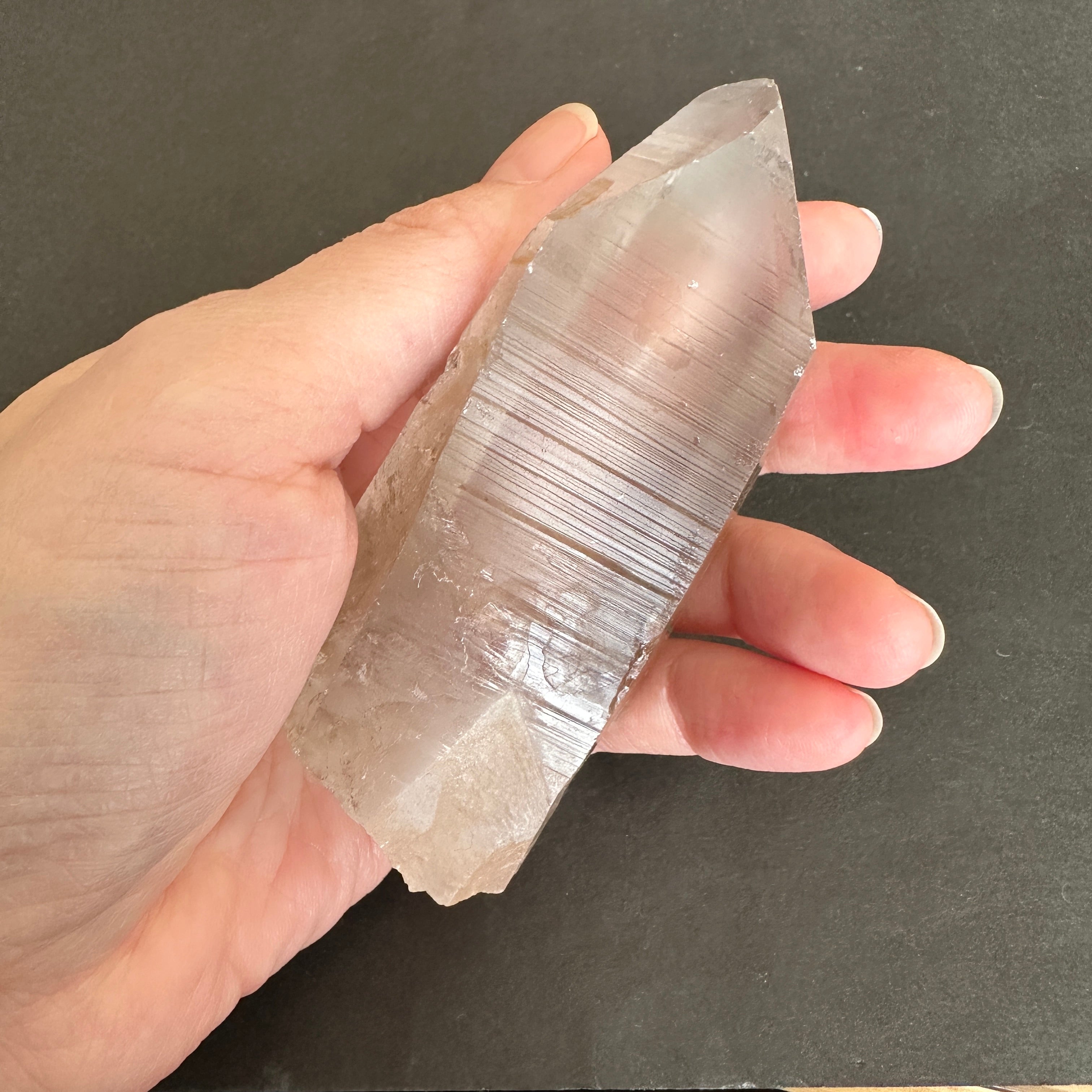 【非研磨】バイア産スモーキーミストレムリアン　ライトニング(雷水晶)