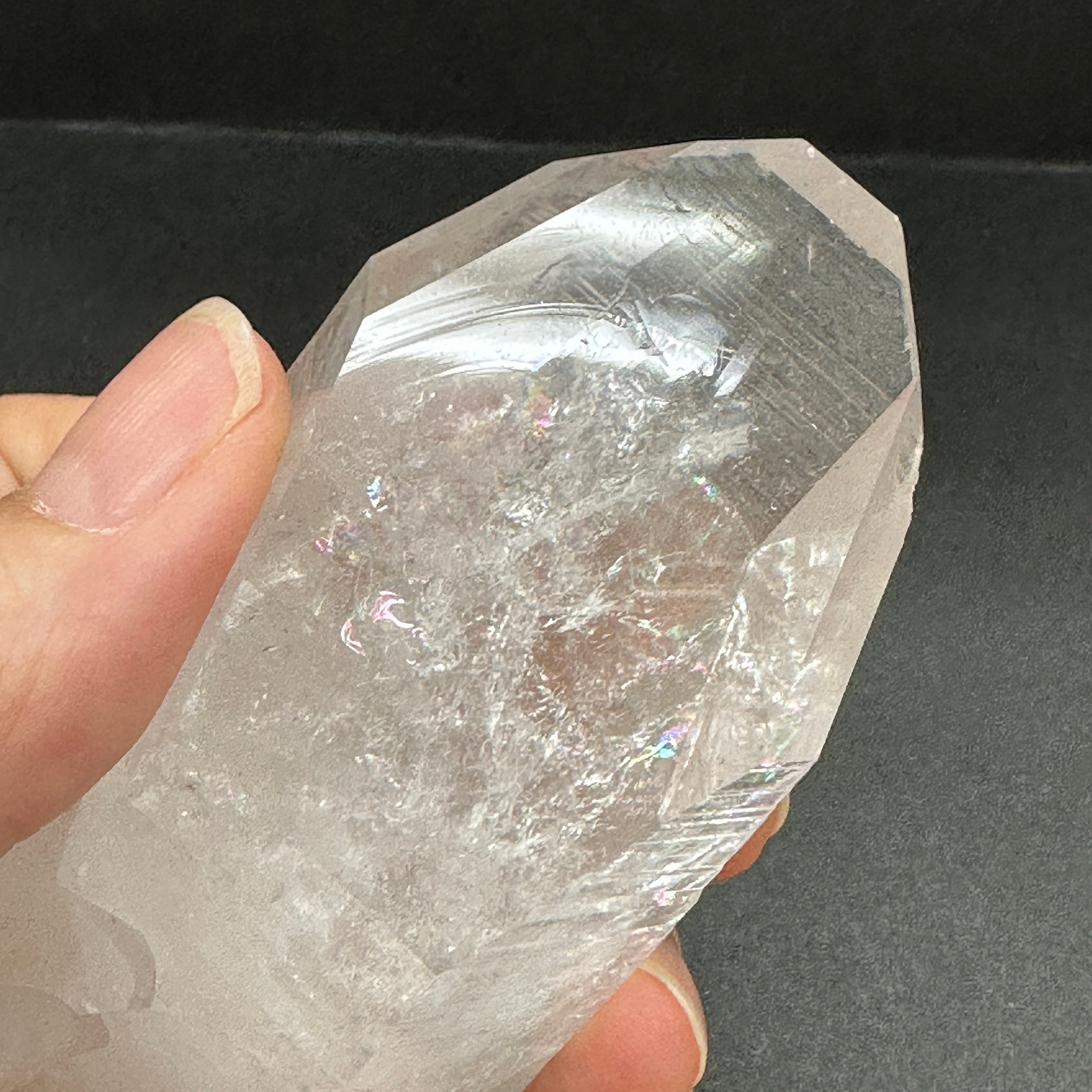 [非研磨単結晶]　虹入りアーカンソー産水晶　グラウンディング、セルフヒールド、レインボー