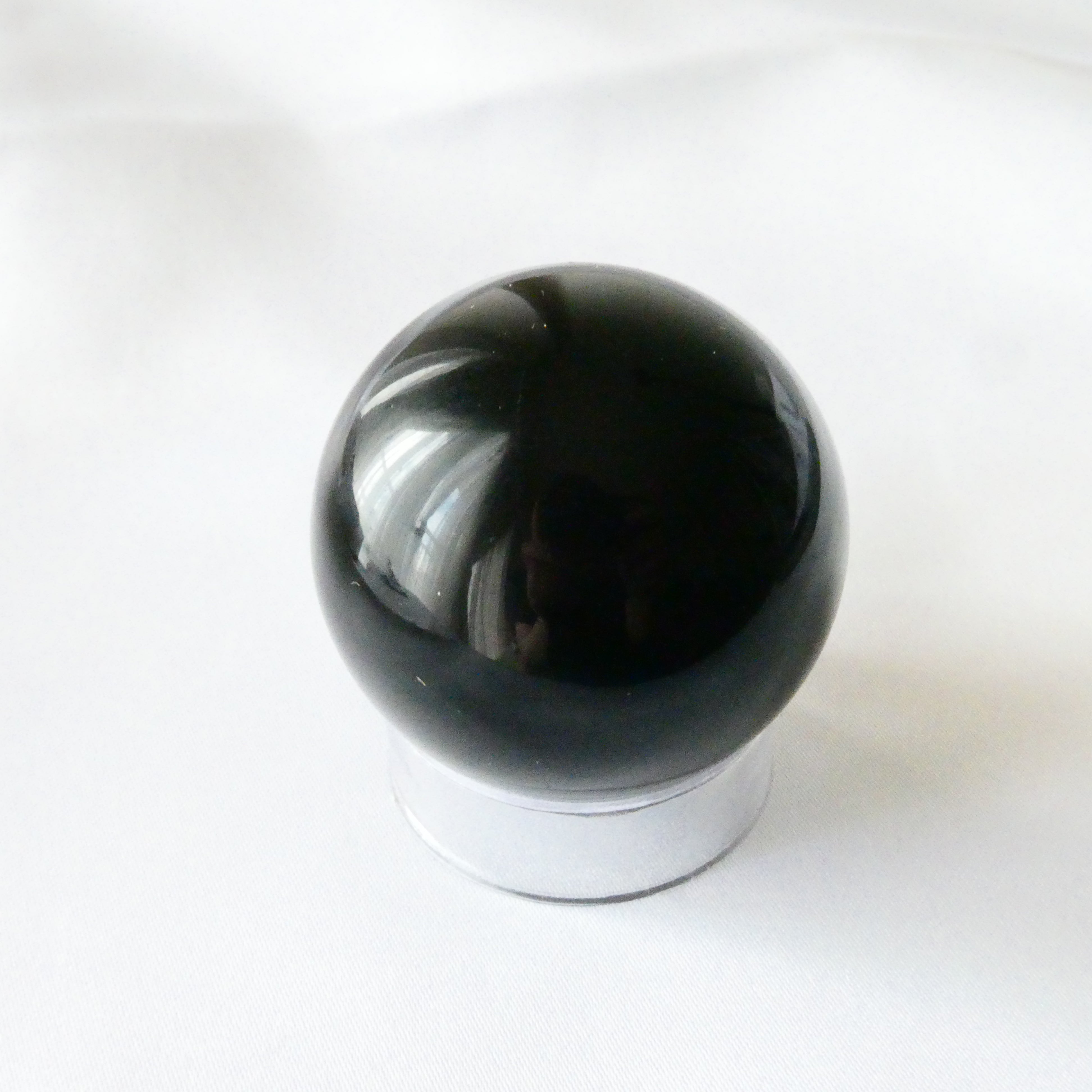 [オールドストック！]【丸玉】アルメニア産ミッドナイトレースオブシディアン40mm