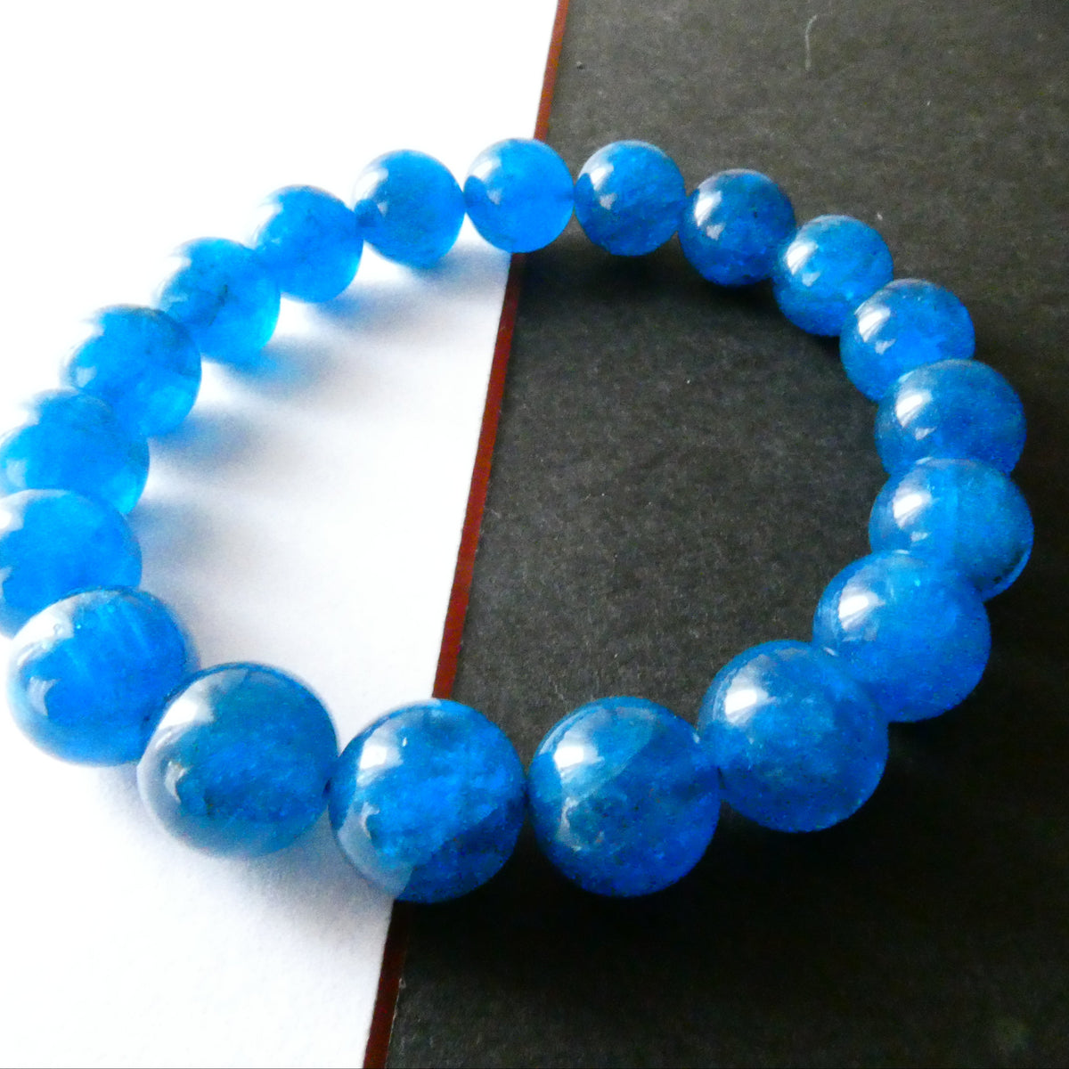 【ブラジル・バイア州産/AAA】ブルーアパタイト 約11mm ブレスレット
