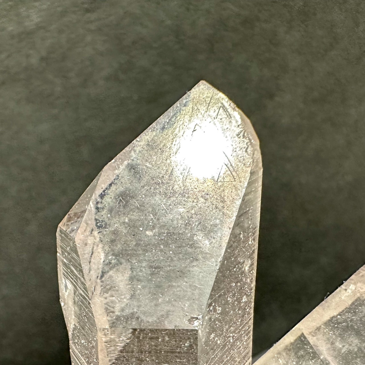 [原石]アーカンソー産水晶クラスター／全面結晶、レコードキーパー、セルフヒールド、レインボー