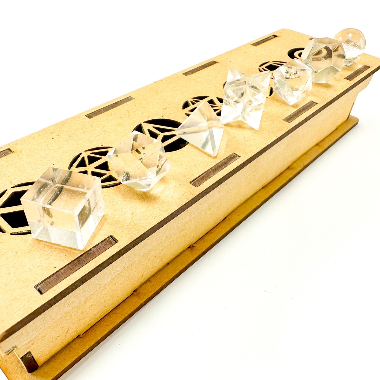 [浄化アイテム]　天然ヒマラヤ水晶／神聖幾何学7点セット（プラトン立体5点プラス2＝チャクラ対応）