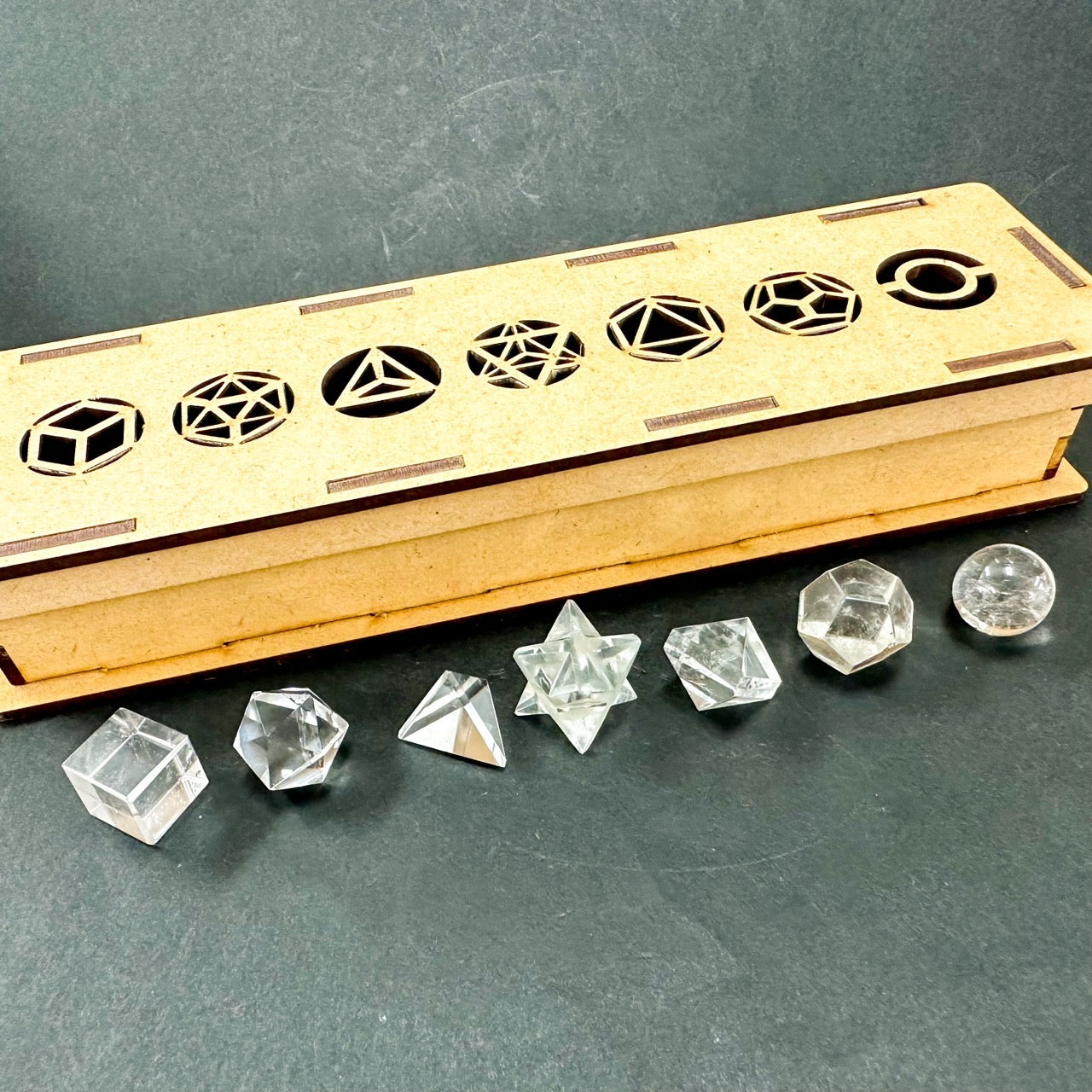 浄化アイテム] 天然ヒマラヤ水晶／神聖幾何学7点セット（プラトン立体5