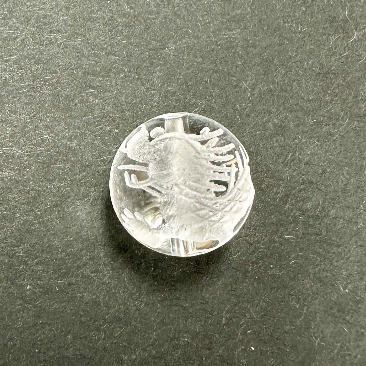 [再入荷！][彫刻ビーズ]四神獣　青龍／水晶白彫り　10,12,14mm粒売り