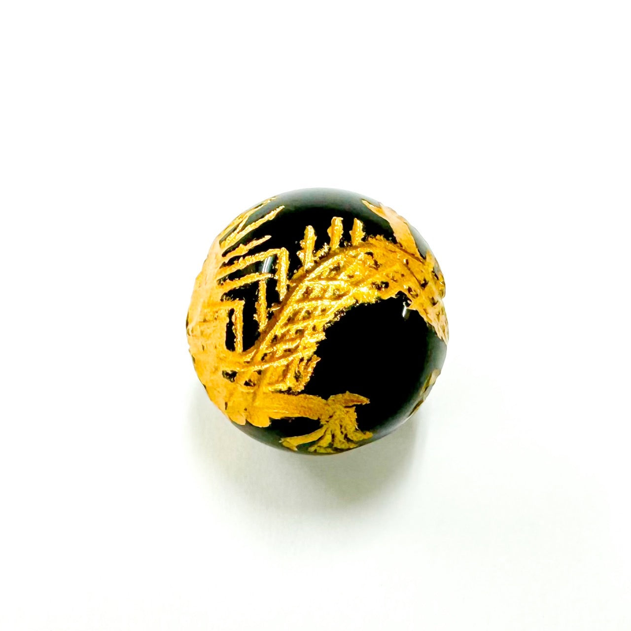 [再入荷！][彫刻ビーズ]四神獣　青龍／ブラックオニキス金彫り　10,12,14mm粒売り