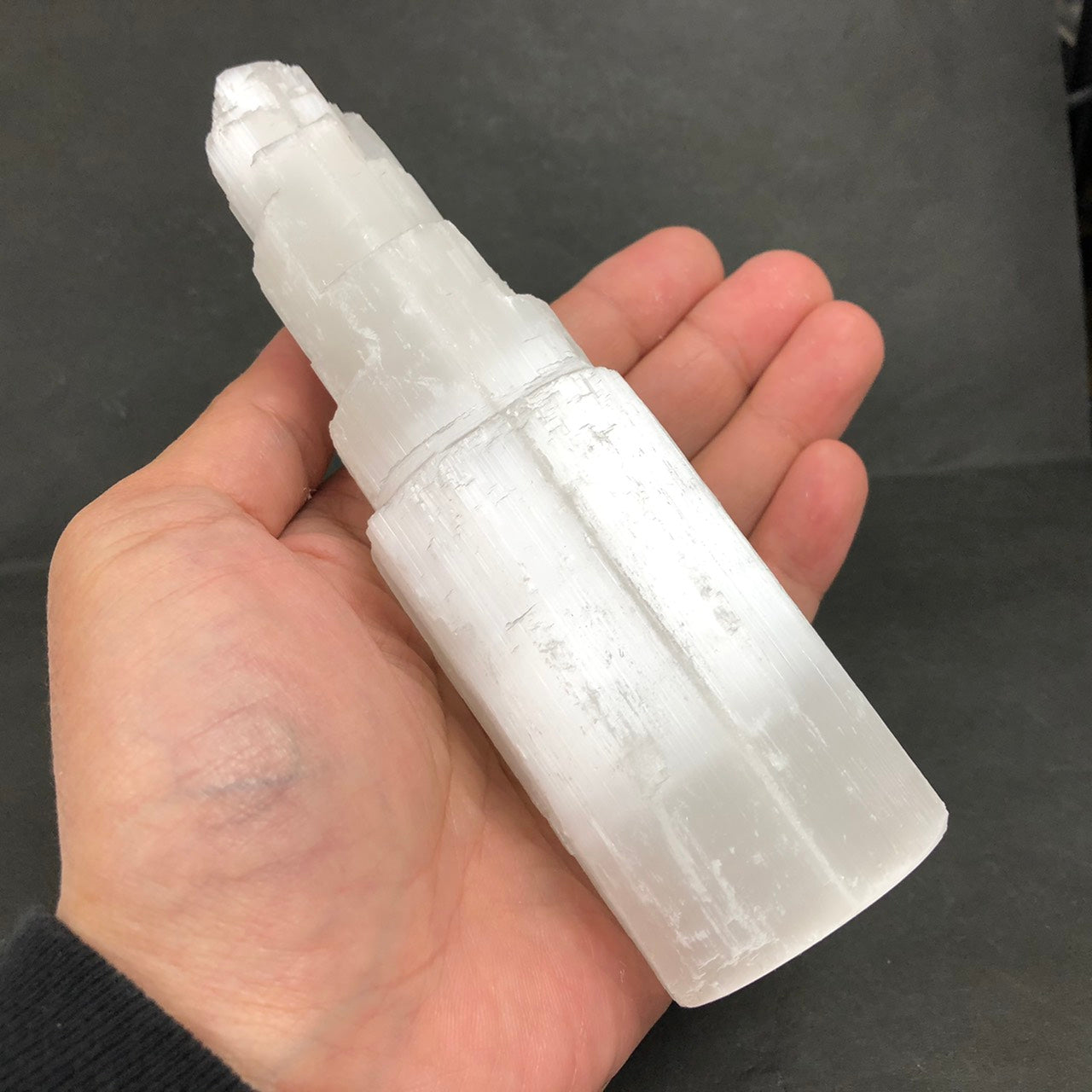 [浄化のスペシャリスト]　セレナイト／タワーLサイズ　高さ15cm